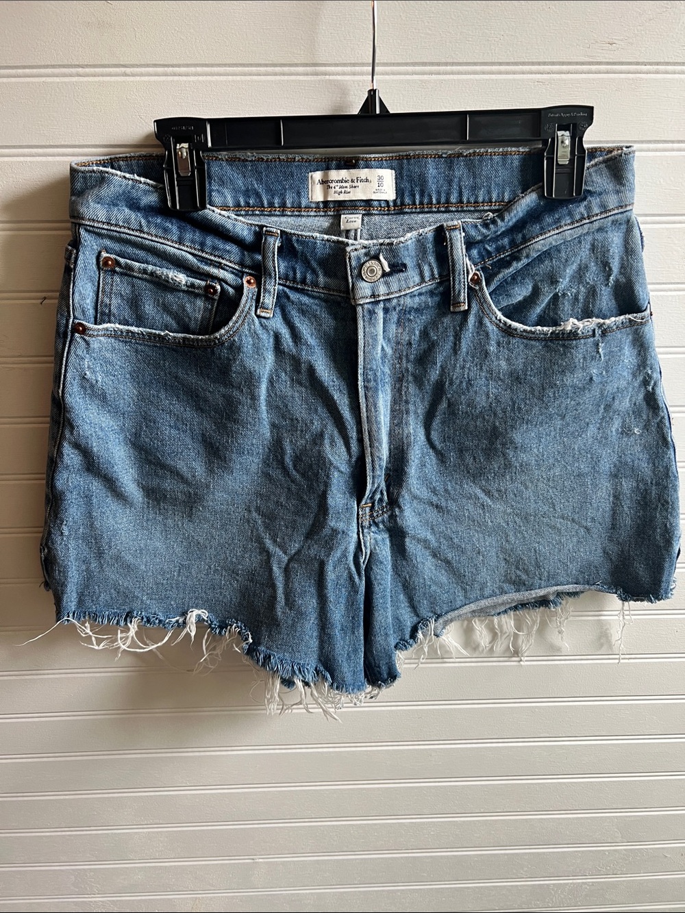 Abercrombie & Fitch Light Blue Denim Frayed Cutoff Shorts | The 4” Mom Short